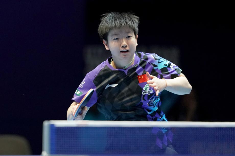 FB体育-孙颖莎王曼昱王艺迪各拿一分 中国3-0进女团四强